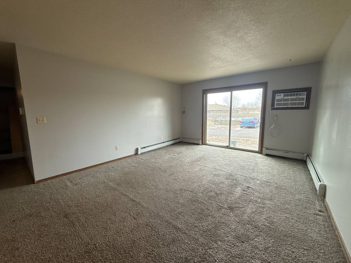 Apartment for rent at 1301 S Cleveland, Sioux Falls, SD 57103