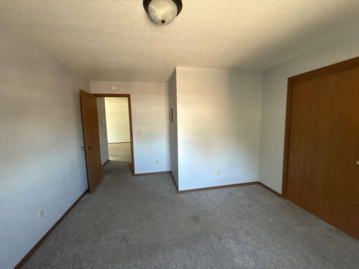 Apartment for rent at 1301 S Cleveland, Sioux Falls, SD 57103