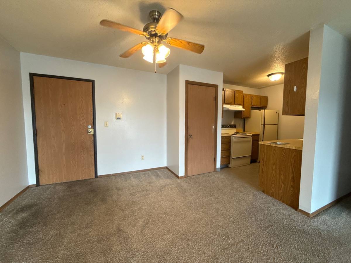 Apartment for rent at 1301 S Cleveland, Sioux Falls, SD 57103