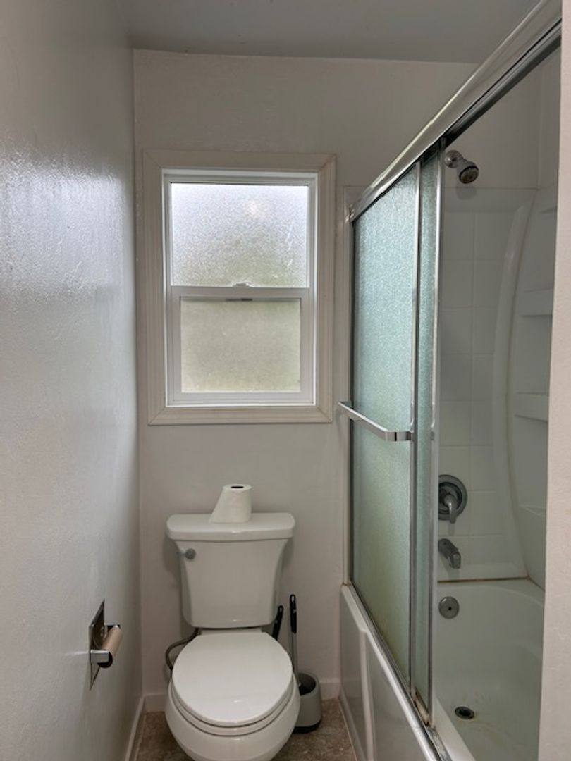 House for rent at 1502 Chapman Lane, Petaluma, CA 94952