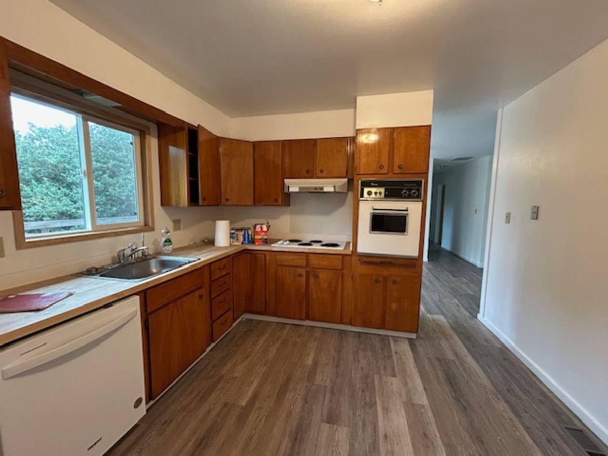 House for rent at 1502 Chapman Lane, Petaluma, CA 94952
