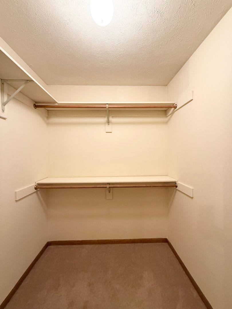 Apartment for rent at 2715 N 93rd St, Omaha, NE 68134