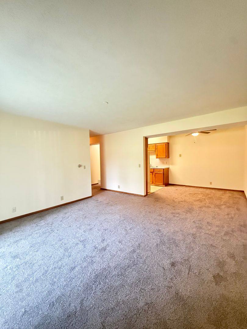 Apartment for rent at 2715 N 93rd St, Omaha, NE 68134