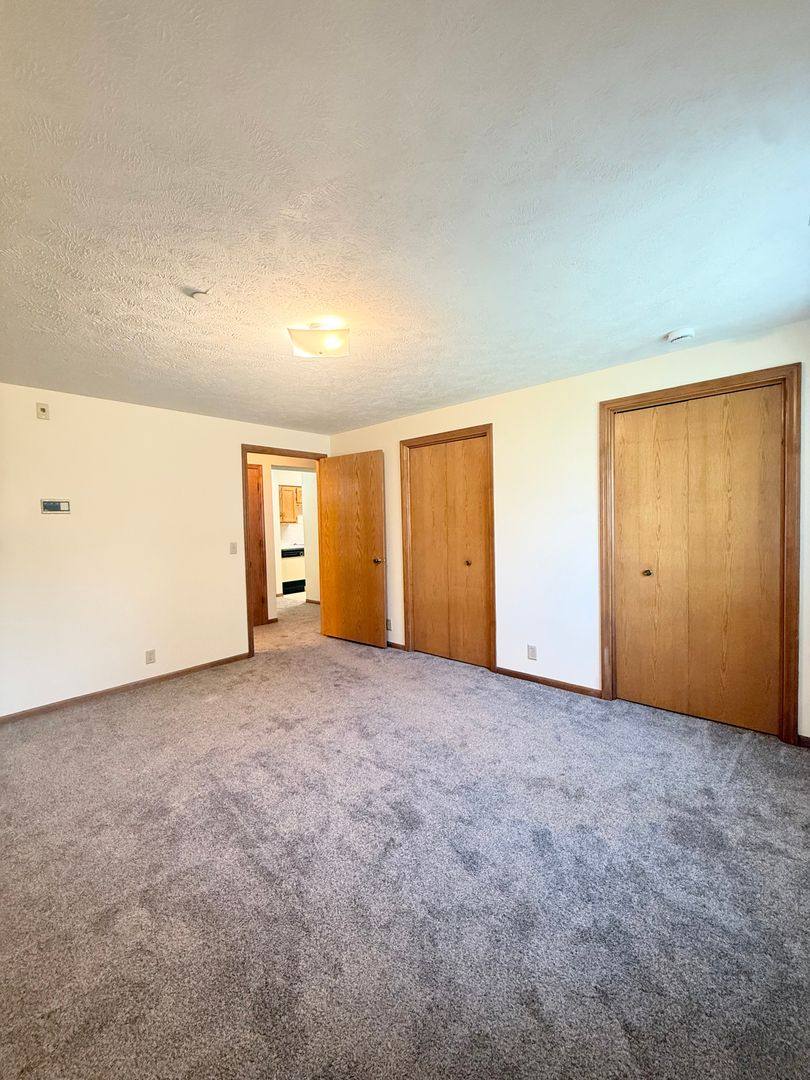 Apartment for rent at 2715 N 93rd St, Omaha, NE 68134