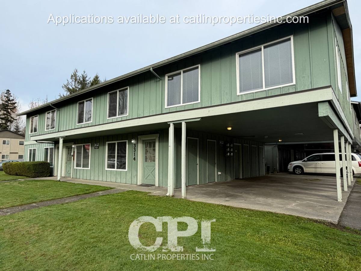 Apartment for rent at 3314 Maple St, Longview, WA 98632