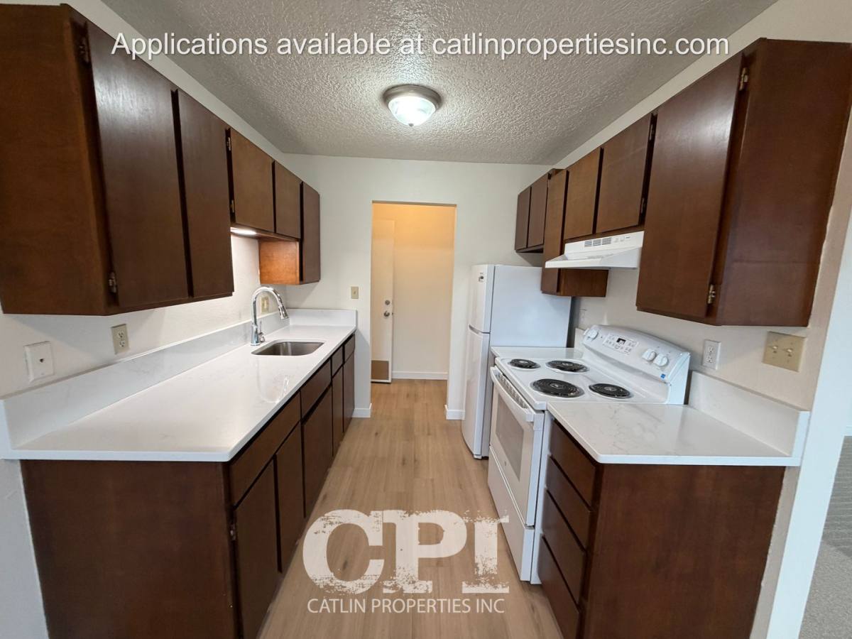 Apartment for rent at 3314 Maple St, Longview, WA 98632