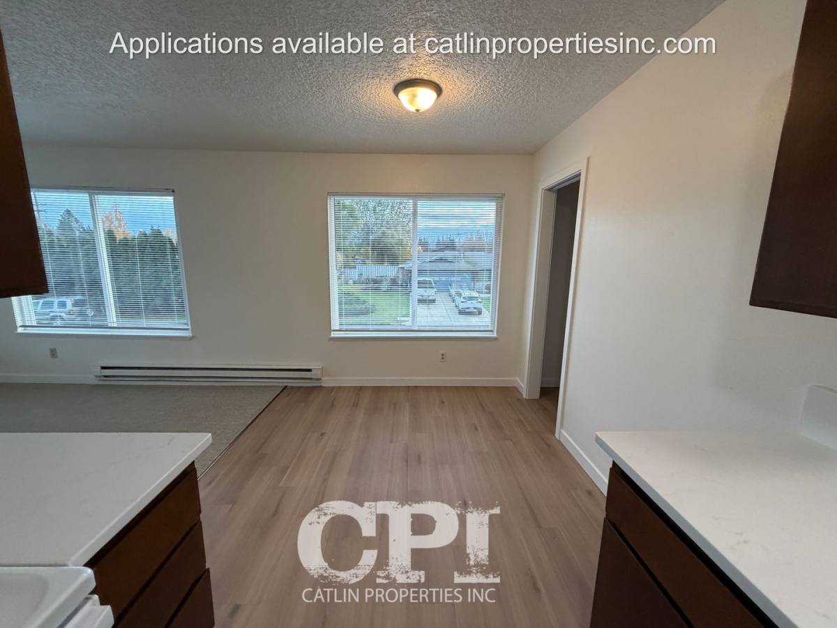 Apartment for rent at 3314 Maple St, Longview, WA 98632