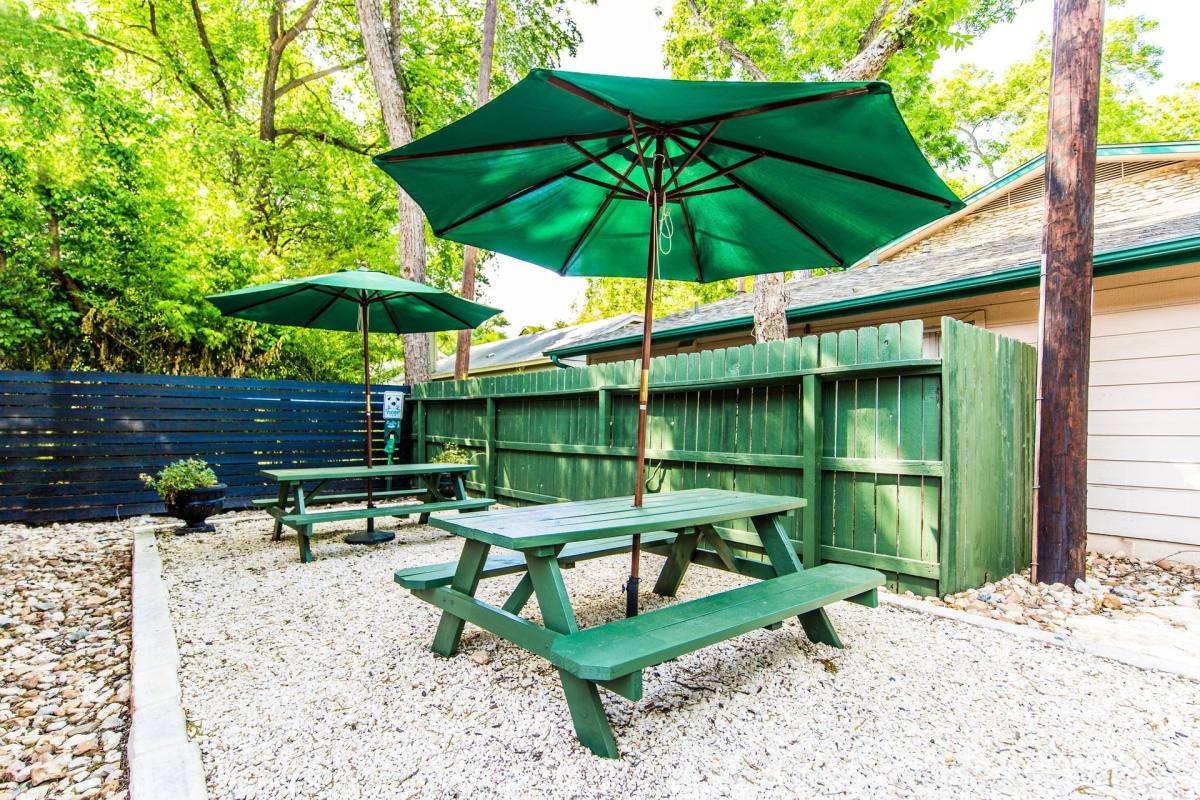 Apartment for rent at 4510 Duval St, Austin, TX 78751