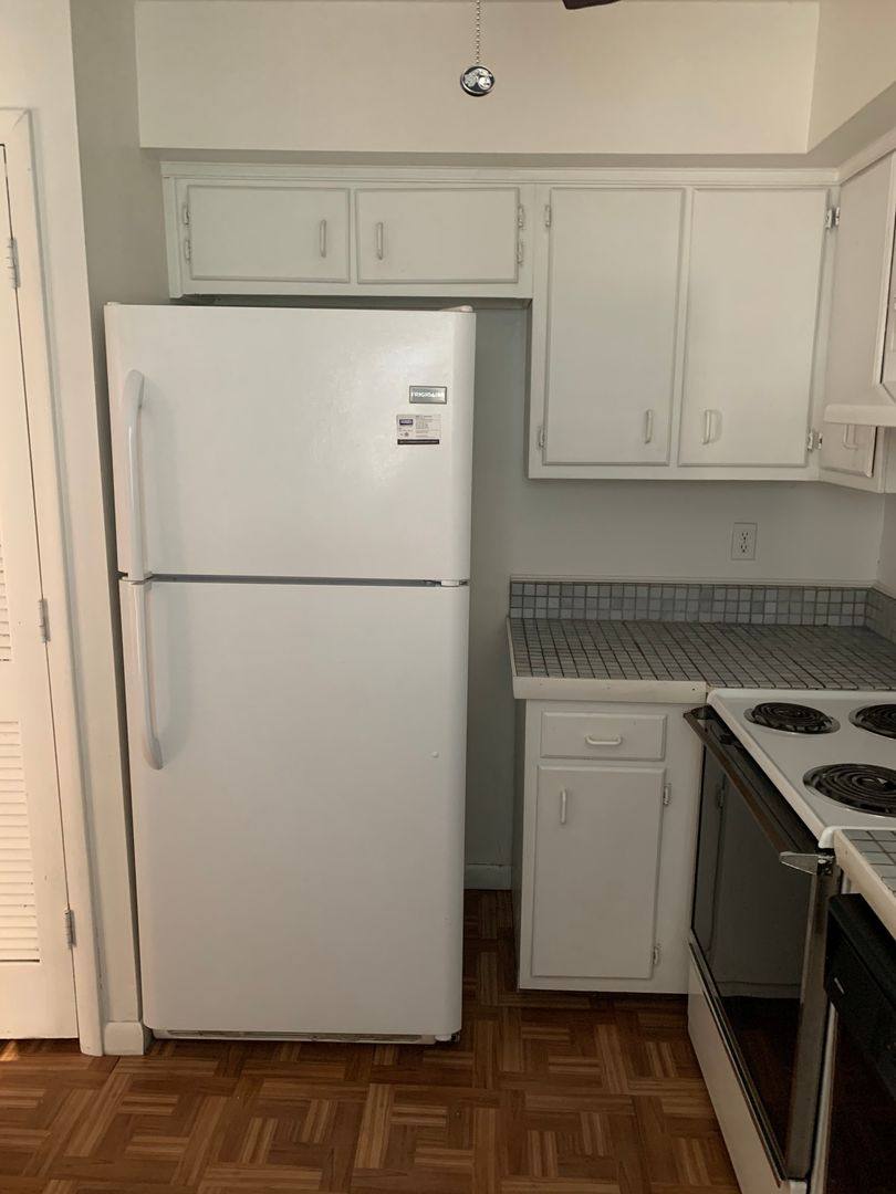 Townhouse for rent at 455 Mall Blvd, Savannah, GA 31405