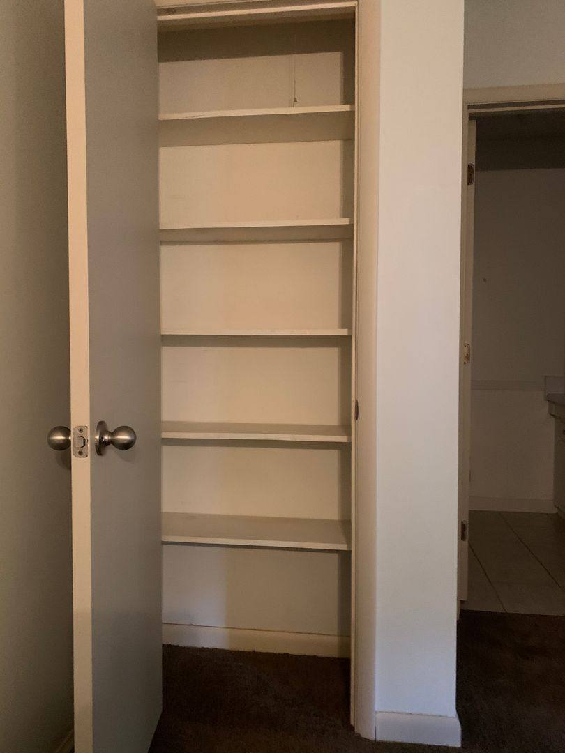 Townhouse for rent at 455 Mall Blvd, Savannah, GA 31405