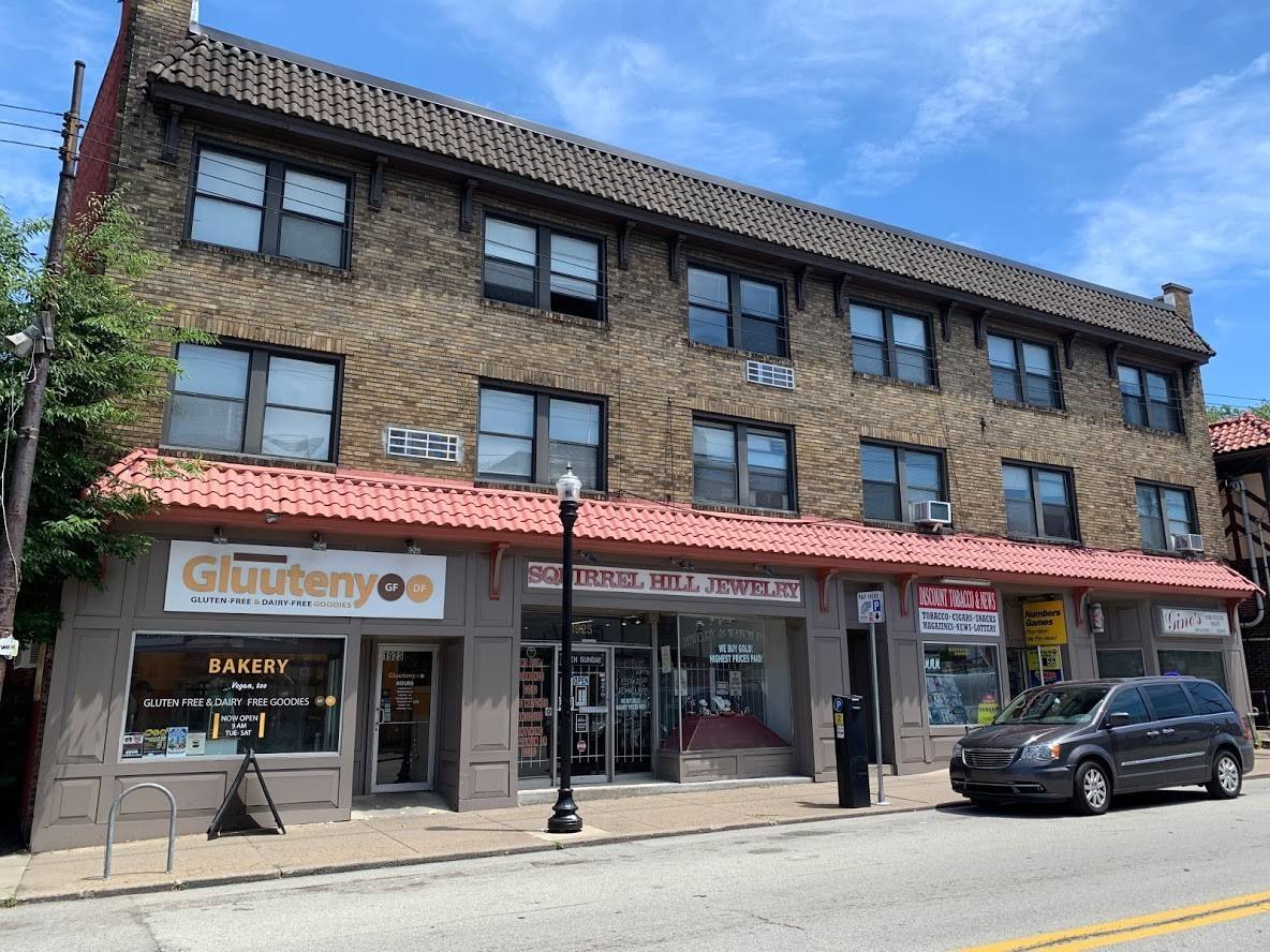 Apartment for rent at 1927 Murray, Pittsburgh, PA 15217