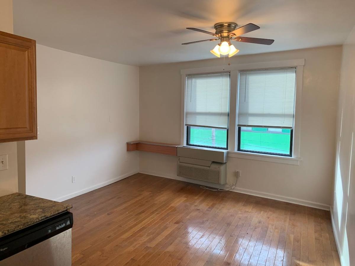 Apartment for rent at 1927 Murray, Pittsburgh, PA 15217