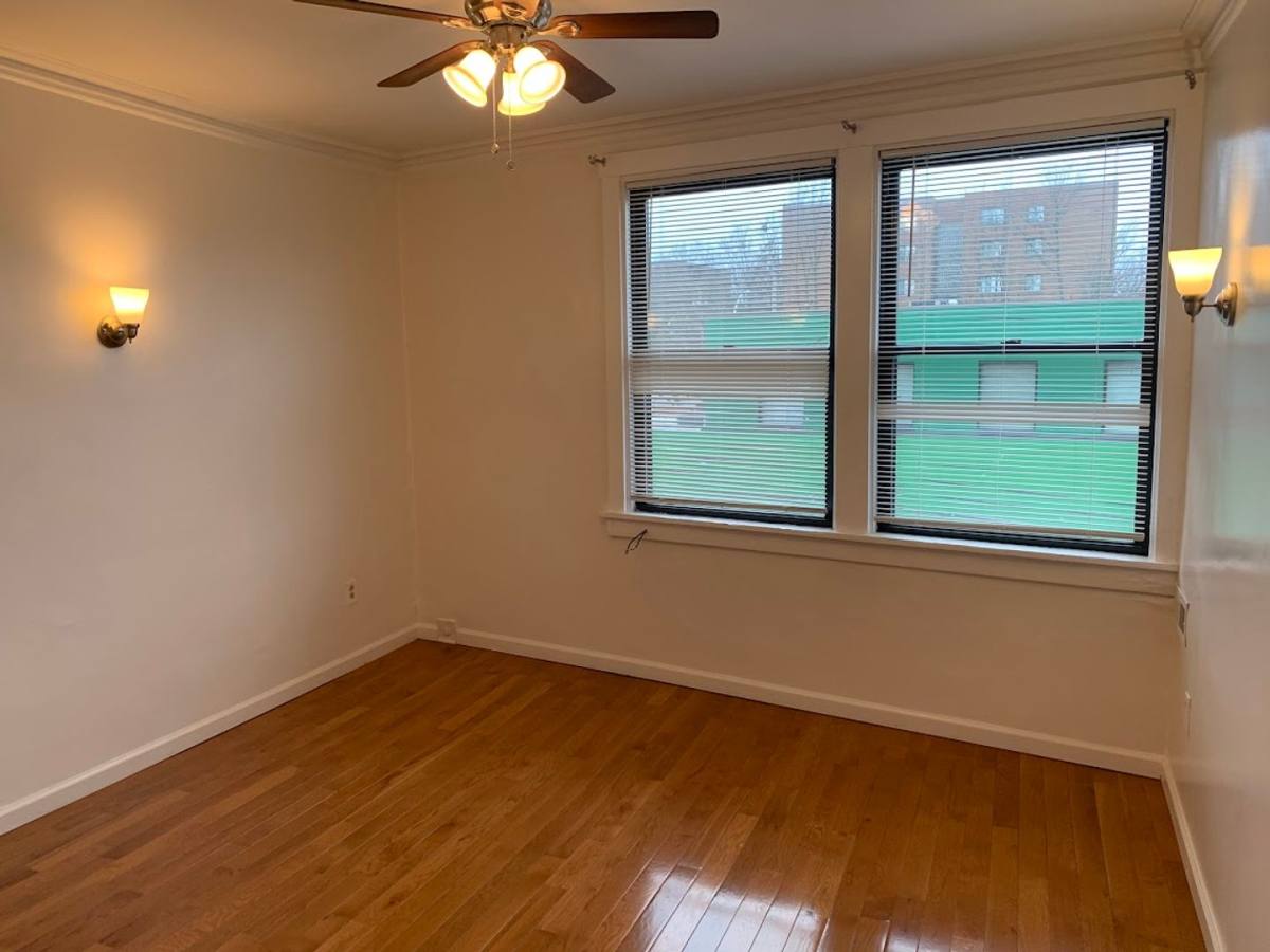 Apartment for rent at 1927 Murray, Pittsburgh, PA 15217