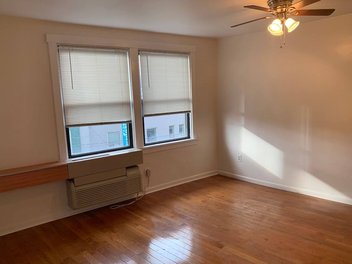 Apartment for rent at 1927 Murray, Pittsburgh, PA 15217