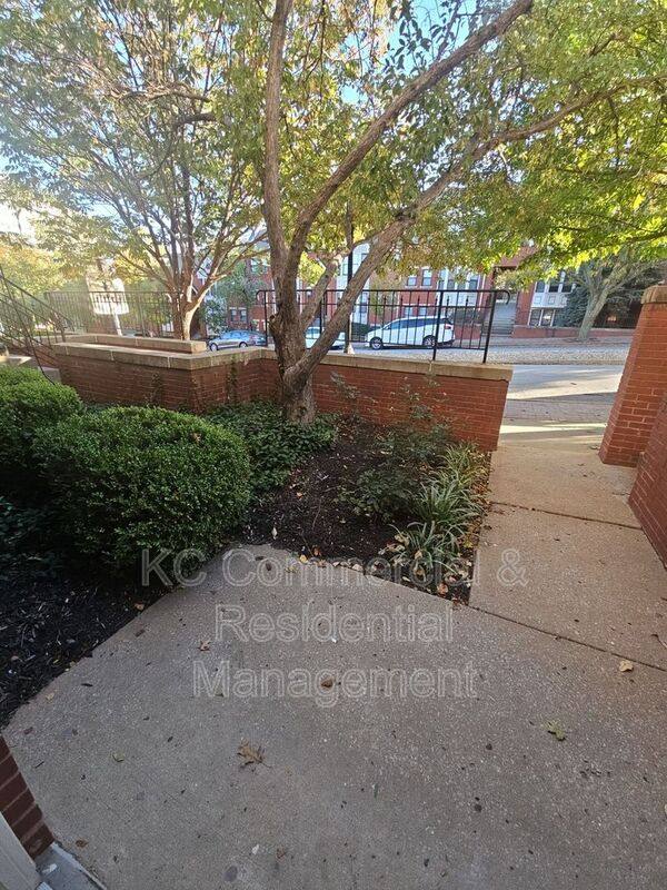 Condo for rent at 530 W 10th St #530, Kansas City, MO 64105