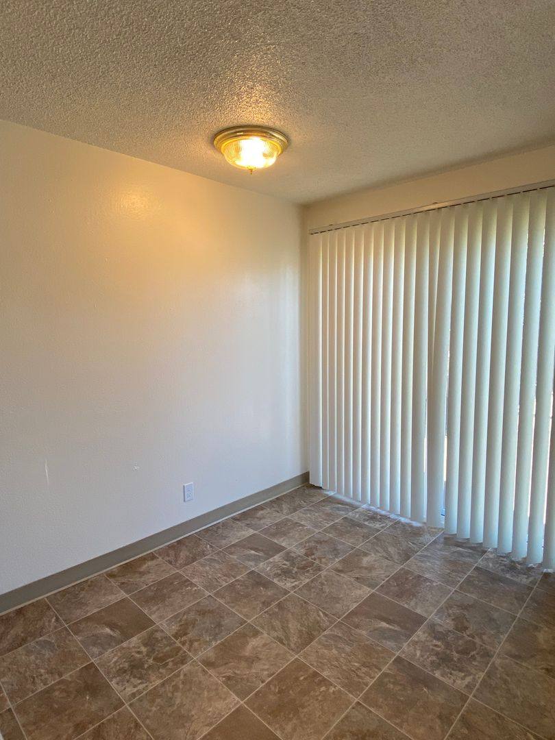Apartment for rent at 92 N 8th St, Creswell, OR 97426