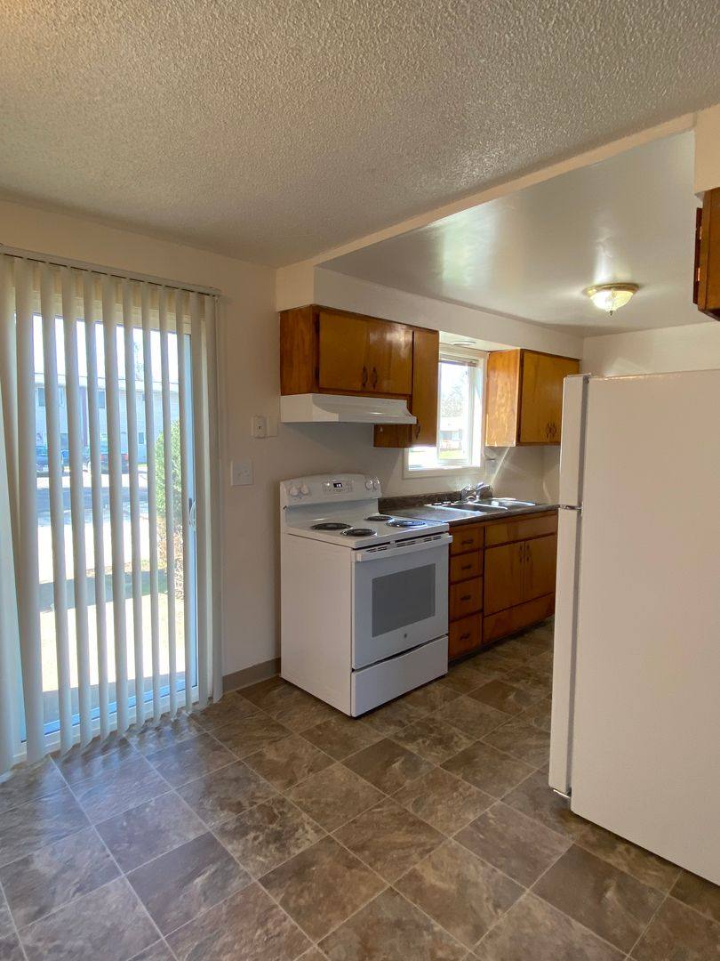 Apartment for rent at 92 N 8th St, Creswell, OR 97426