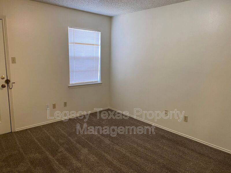 Apartment for rent at 1412 Courtney Place #A, Cleburne, TX 76033
