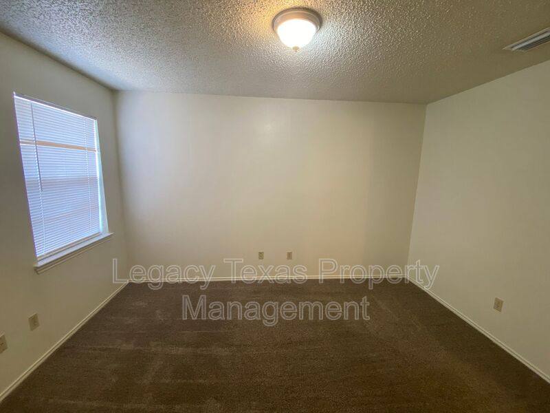 Apartment for rent at 1412 Courtney Place #A, Cleburne, TX 76033