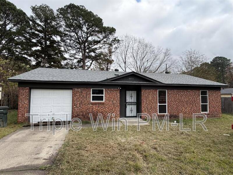 House for rent at 10911 Vernon Dr, Little Rock, AR 72209