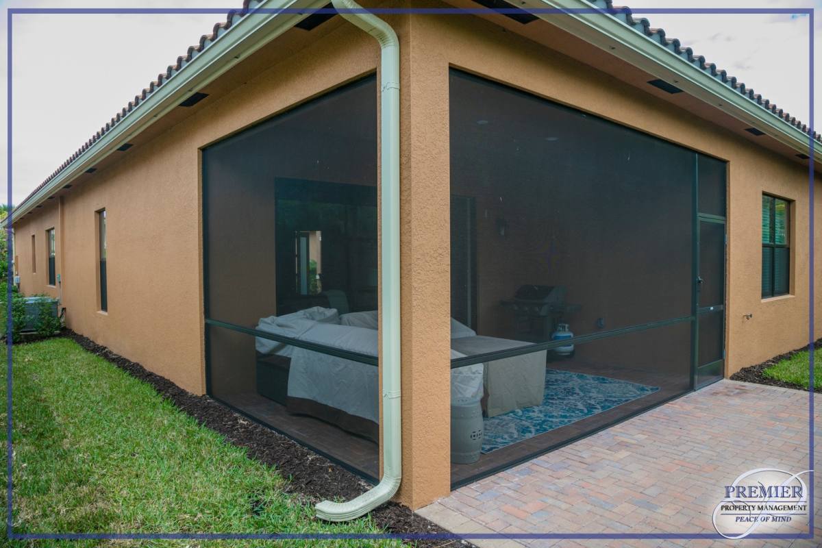 House for rent at 13379 Silktail Dr, Naples, FL 34109