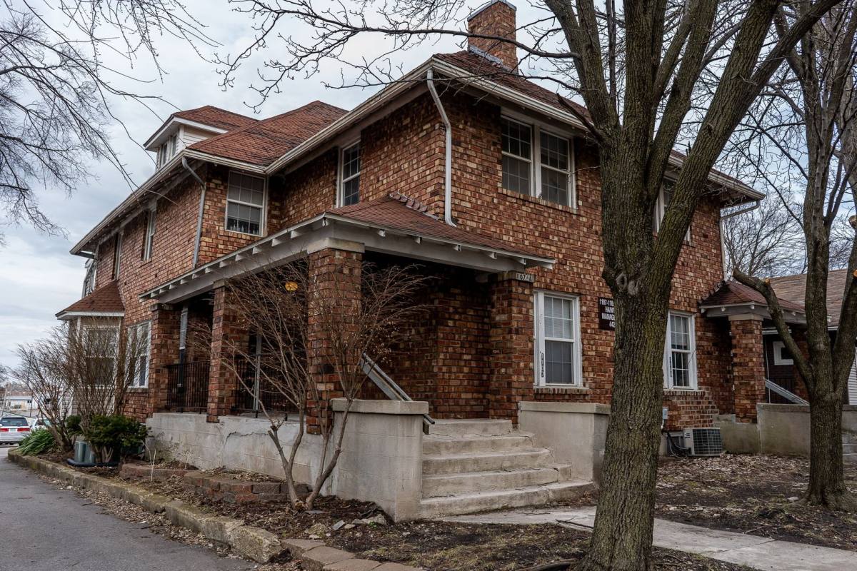 Apartment for rent at 1107 E Walnut St, Columbia, MO 65201