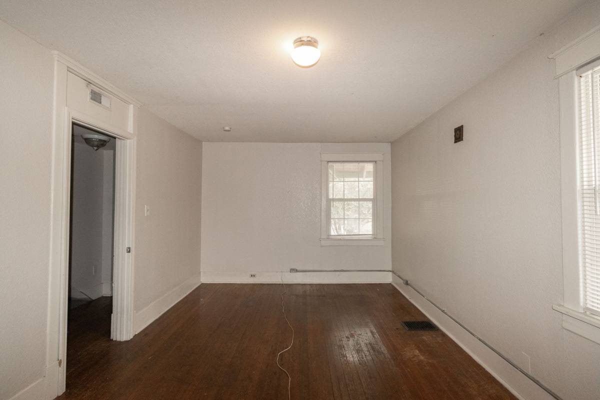 Apartment for rent at 1107 E Walnut St, Columbia, MO 65201