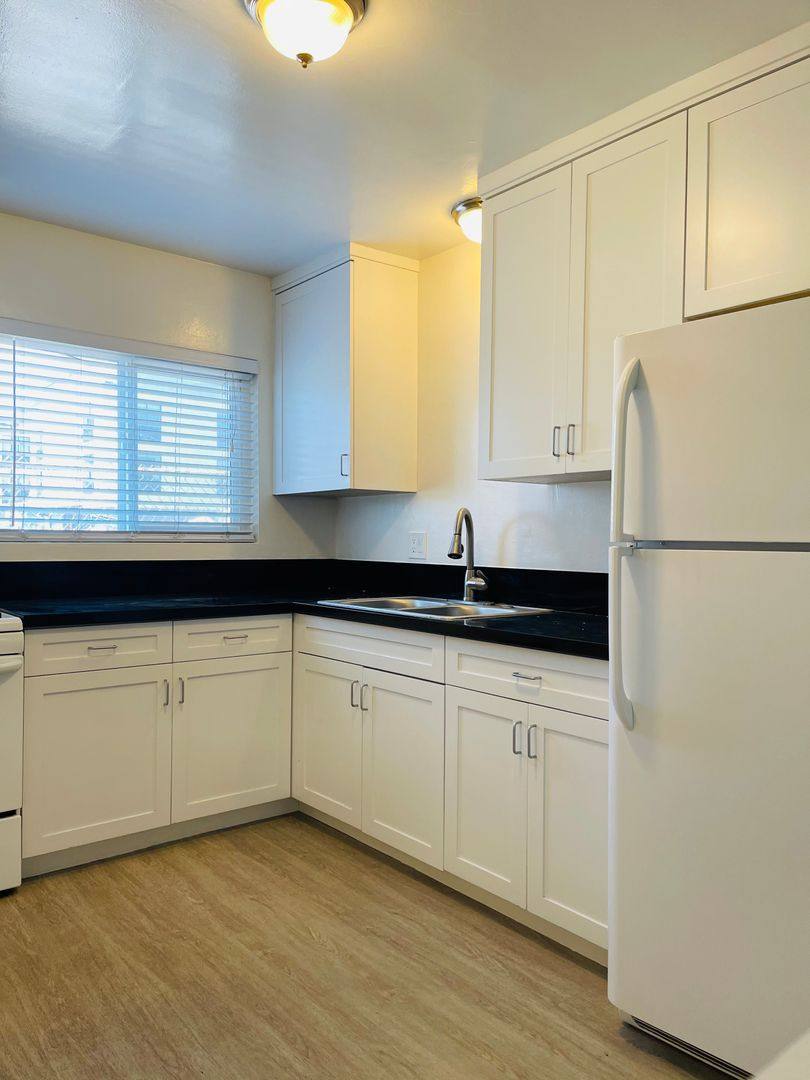 Apartment for rent at 4323 Mission Bay Dr, San Diego, CA 92109