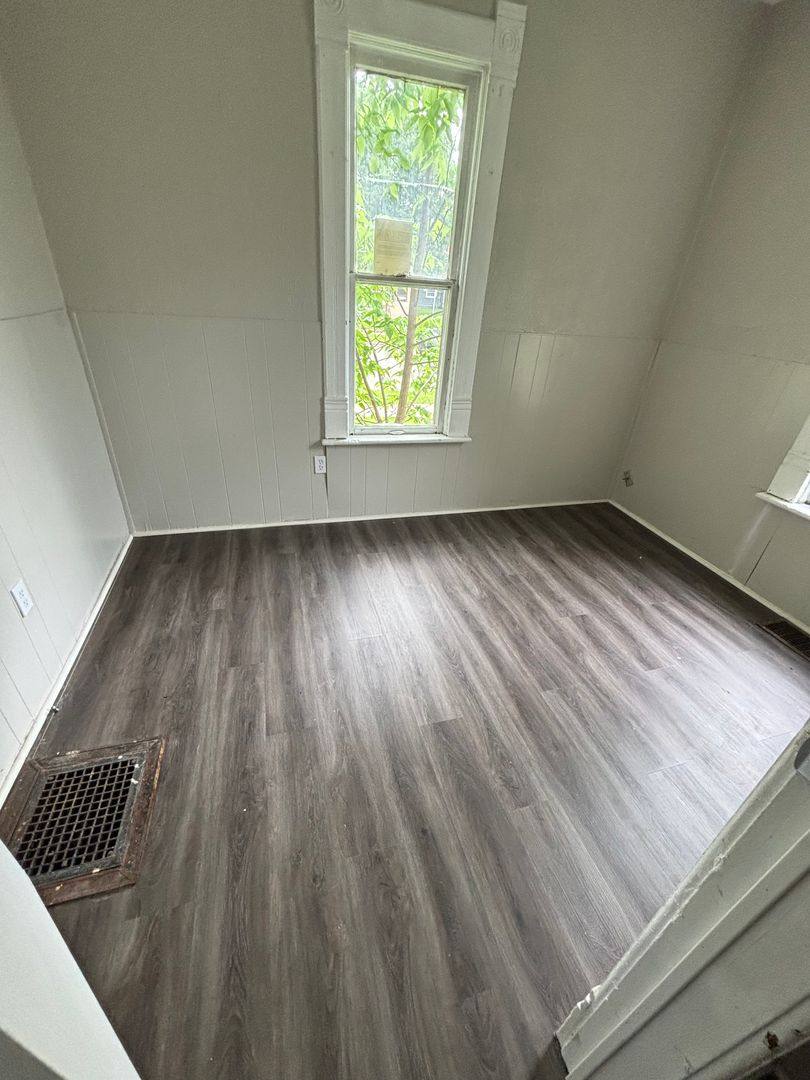 Apartment for rent at 514 S 5th St, Elkhart, IN 46516
