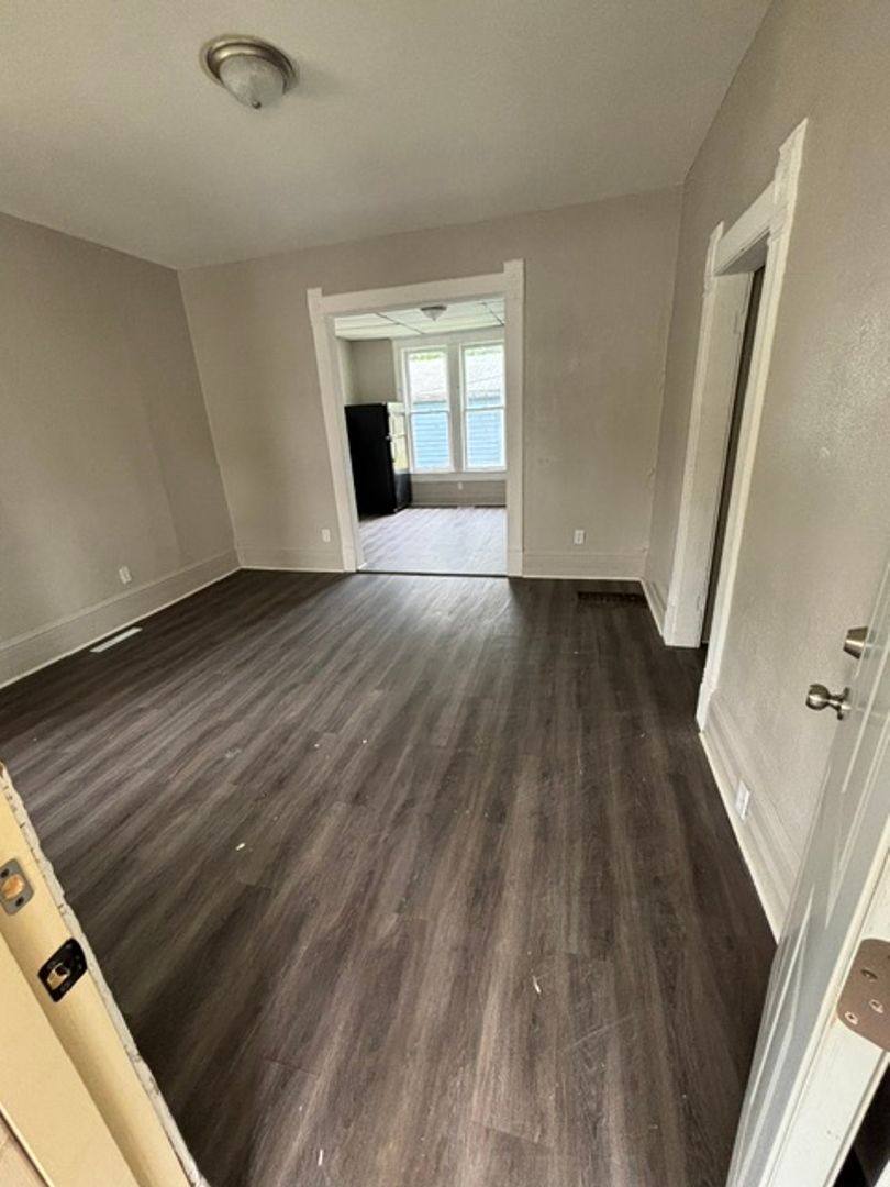Apartment for rent at 514 S 5th St, Elkhart, IN 46516