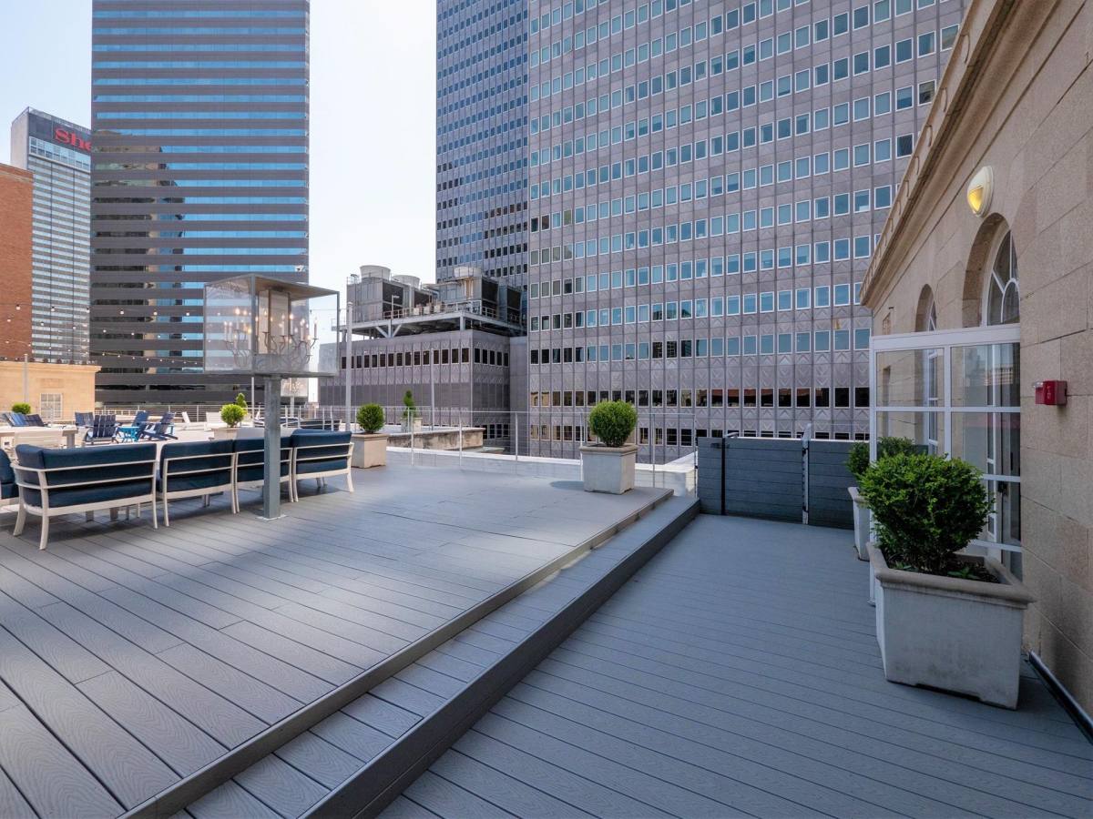 Apartment for rent at 400 N Ervay St, Dallas, TX 75201