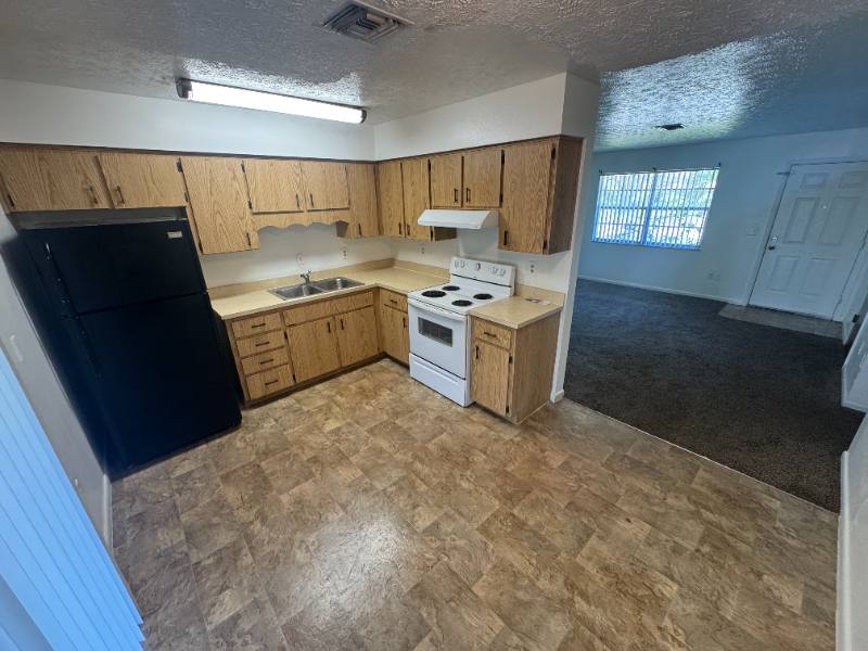 Apartment for rent at 21520 Campbell Dr, Brooksville, FL 34601