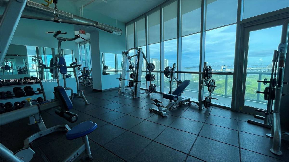 Apartment for rent at 888 Biscayne Blvd, Miami, FL 33130