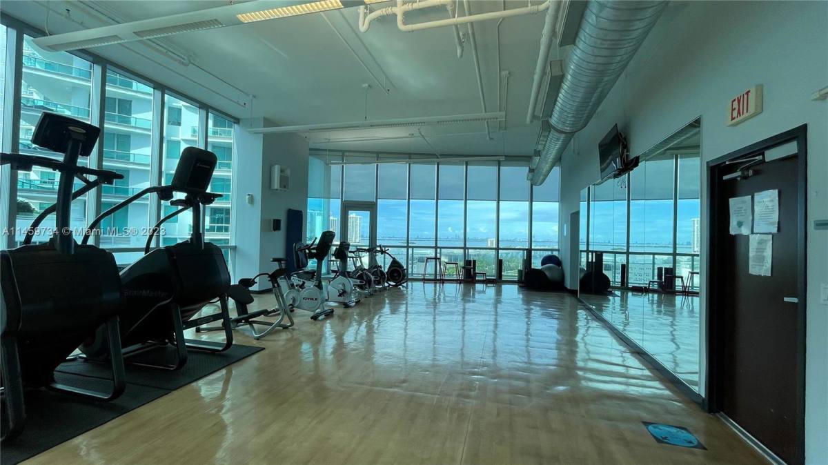 Apartment for rent at 888 Biscayne Blvd, Miami, FL 33130