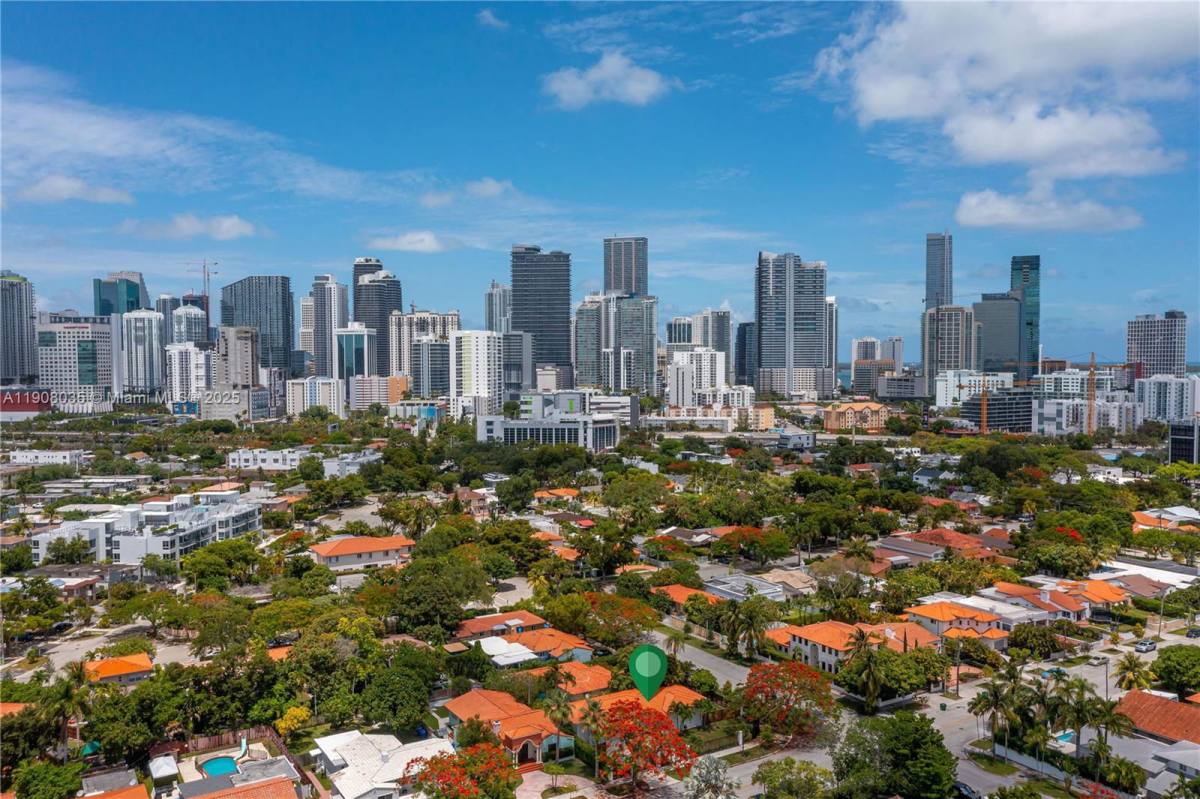 House for rent at 501 SW 19th Rd, Miami, FL 33129