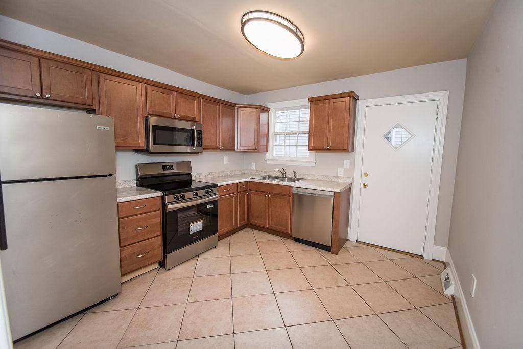 House for rent at 153 Pleasant Ridge Ave, Greenville, SC 29605