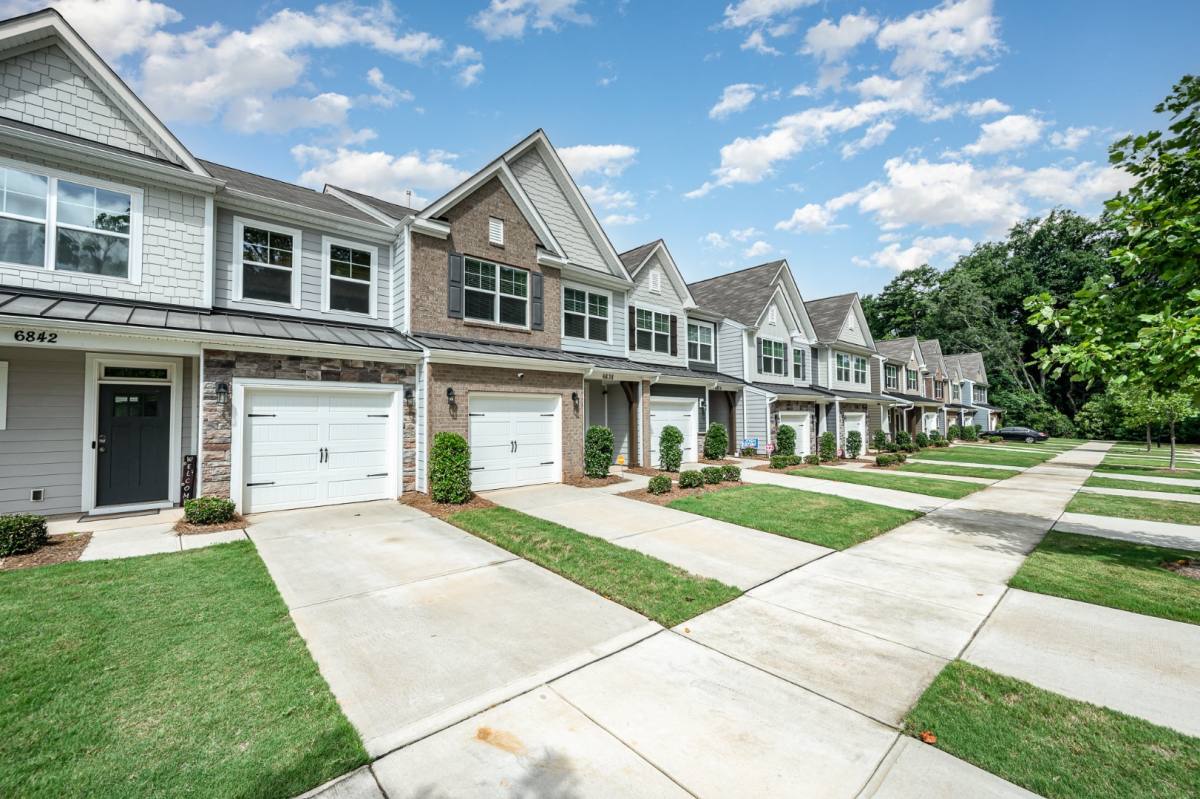 Townhouse for rent at 6838 Harris Bay Rd, Charlotte, NC 28269