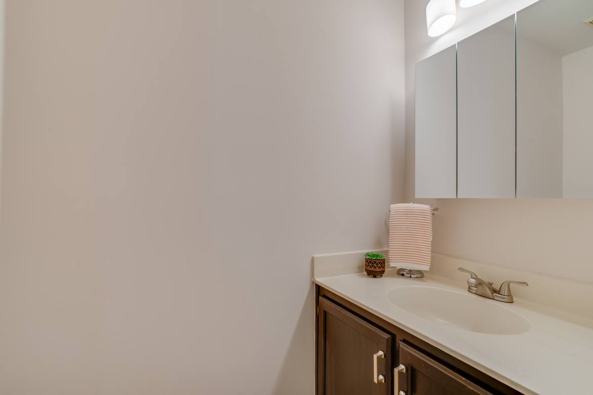 Townhouse for rent at 14582 Truro Parish Court, Centreville, VA 20120