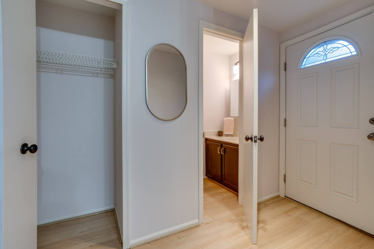 Townhouse for rent at 14582 Truro Parish Court, Centreville, VA 20120
