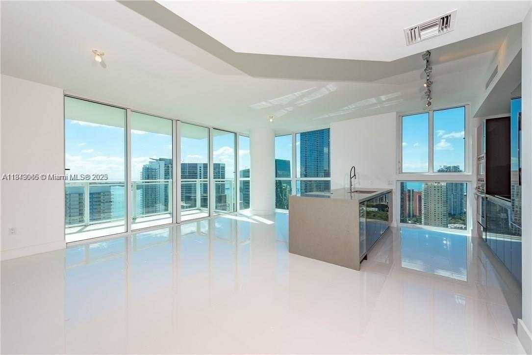Apartment for rent at 1080 Brickell Ave, Miami, FL 33131