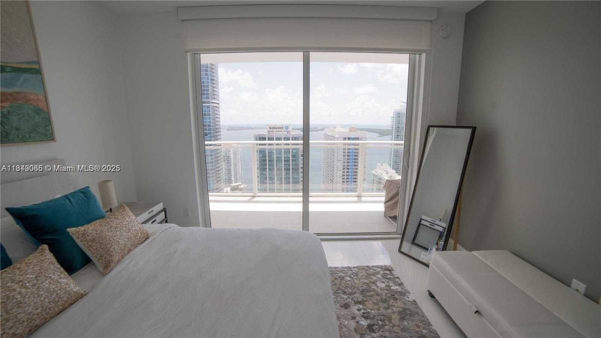Apartment for rent at 1080 Brickell Ave, Miami, FL 33131