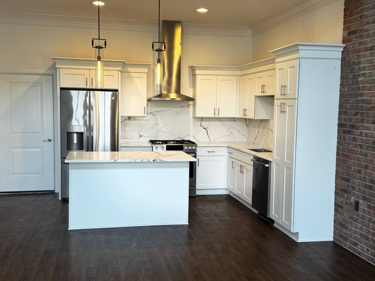 Apartment for rent at 401 S Eton St, Birmingham, MI 48009