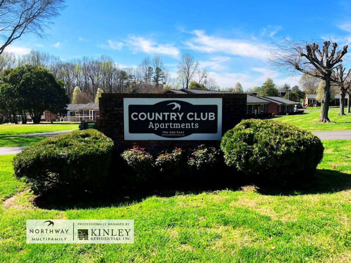 Apartment for rent at 1640 Breezy Trail, Lincolnton, NC 28092