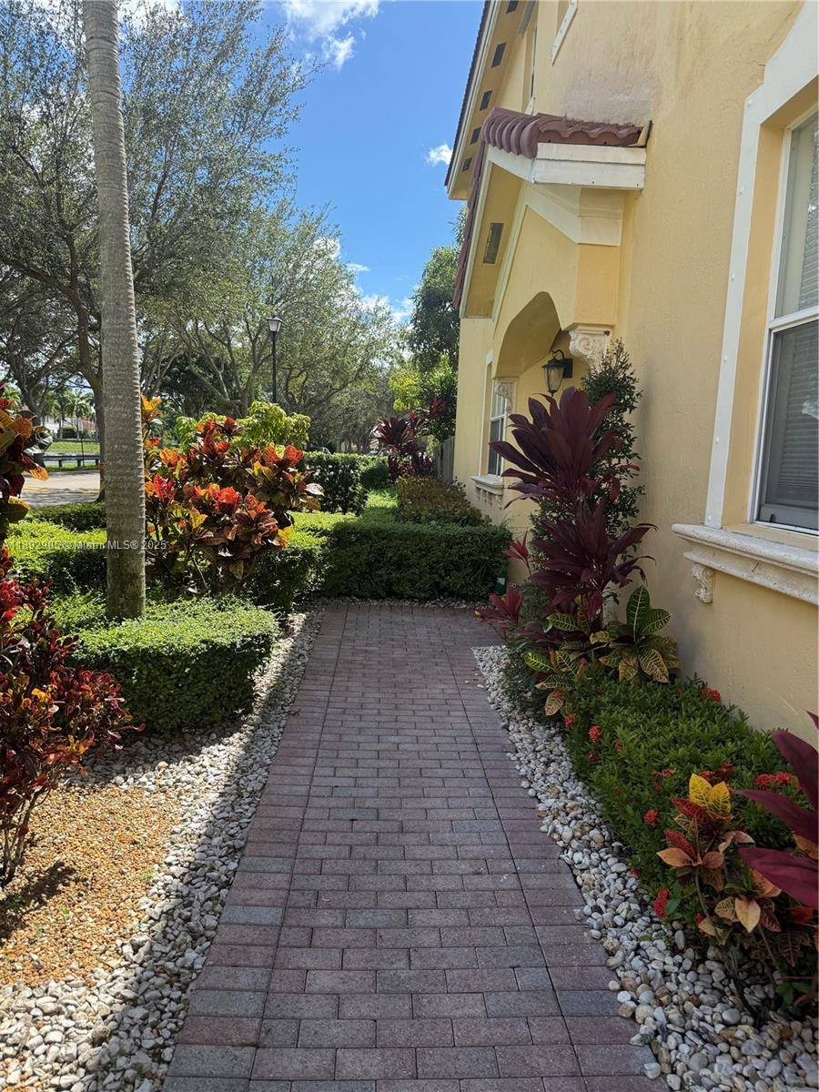 Townhouse for rent at 15030 SW 9th Terrace, Miami, FL 33194