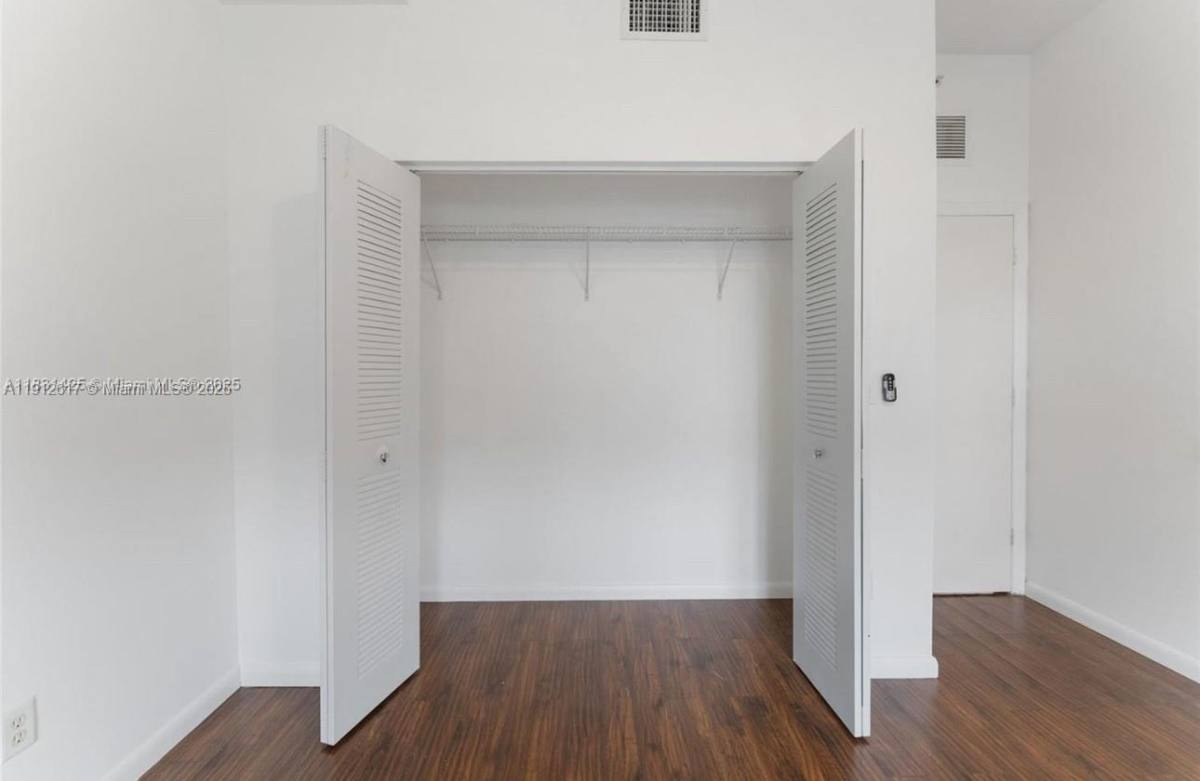 Apartment for rent at 1350 NW 8th Court #5, Miami, FL 33136