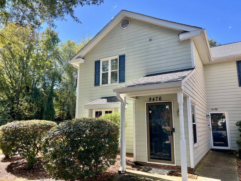 9476 S Vicksburg Park Court, Charlotte, NC 28210 - Townhouse For Rent - Image 1