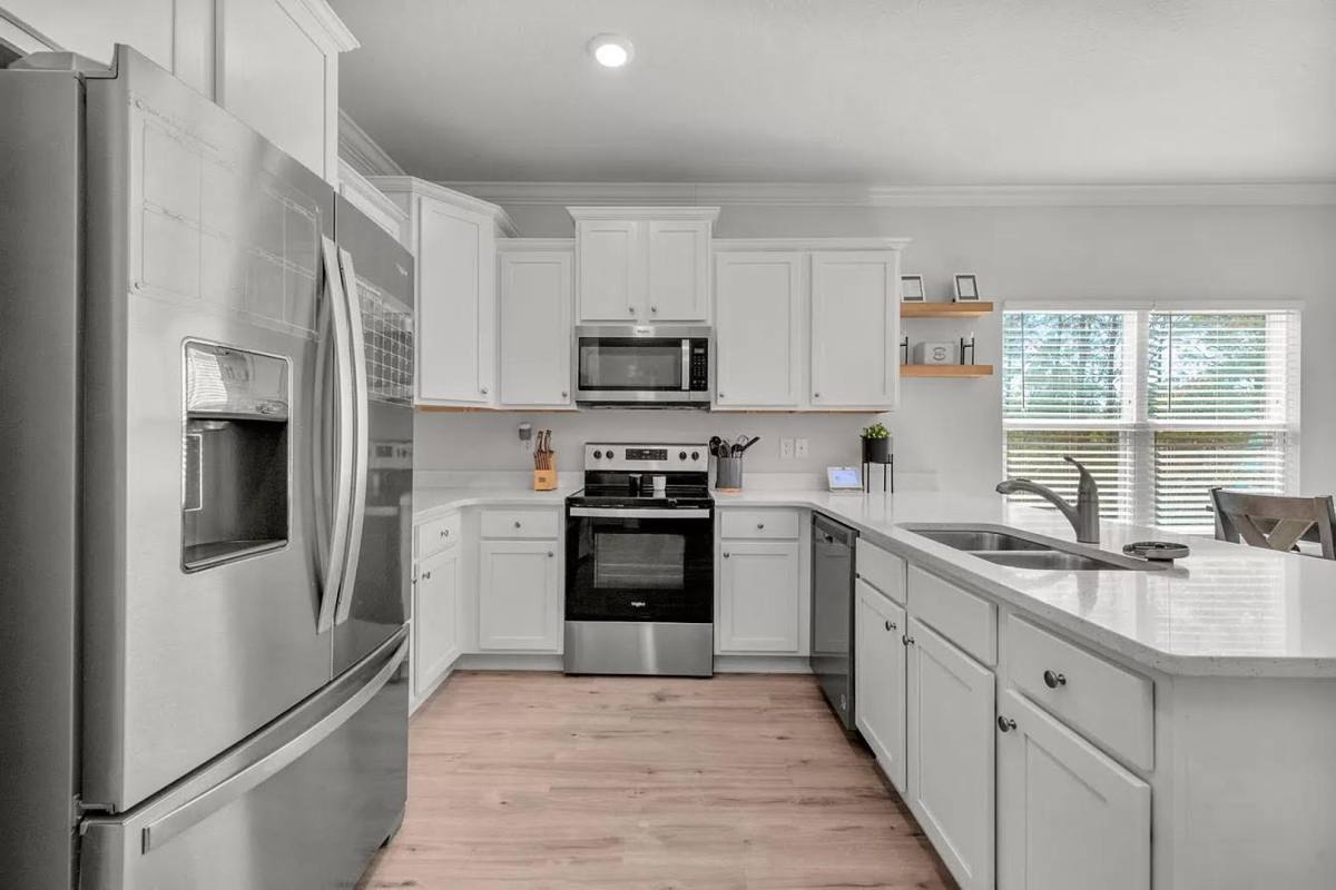House for rent at 183 Hammock Oaks Blvd, Freeport, FL 32439