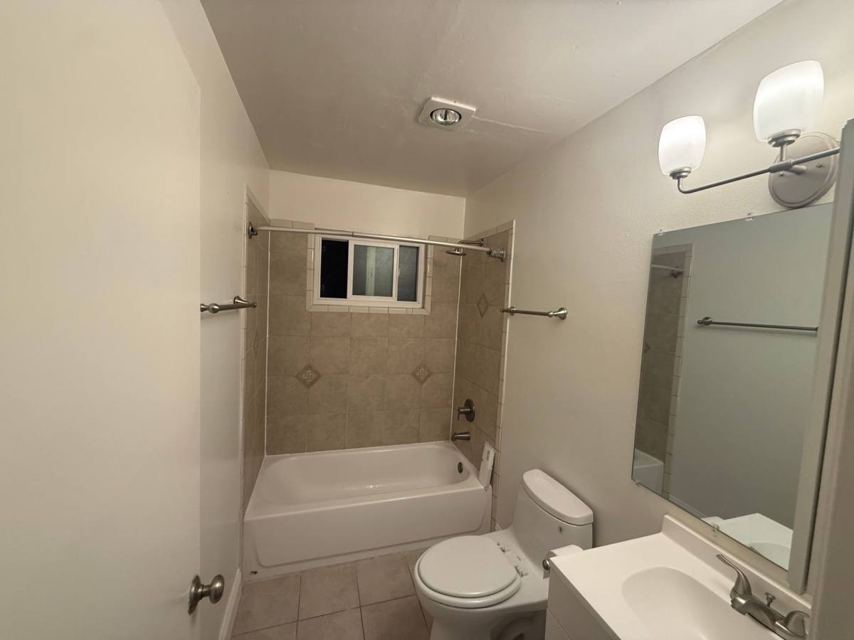 Apartment for rent at 114 Carolina St, Vallejo, CA 94590
