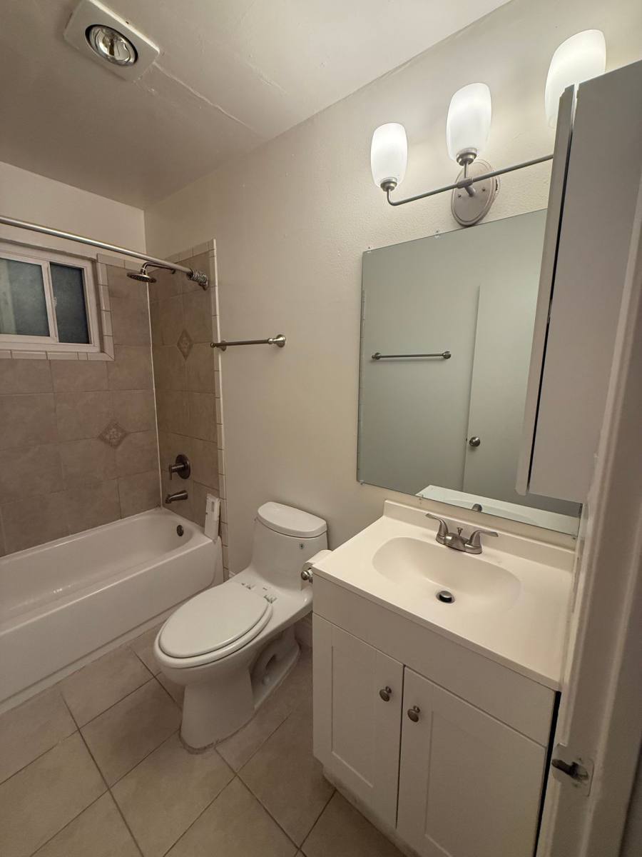 Apartment for rent at 114 Carolina St, Vallejo, CA 94590