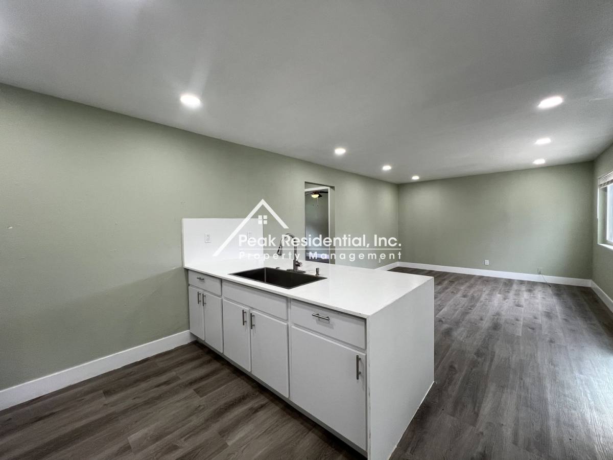 Apartment for rent at 3916 42nd Ave, Sacramento, CA 95824